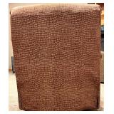 Flexsteel Brown Recliner with Patterned Upholstery. One of Two Matching Pieces, Lots 4 and 5 Flexsteel Brown Recliner with Patterned Upholstery. One of Two Matching Pieces, Lots 4 and 5