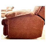Flexsteel Brown Recliner with Patterned Upholstery. One of Two Matching Pieces, Lots 4 and 5 Flexsteel Brown Recliner with Patterned Upholstery. One of Two Matching Pieces, Lots 4 and 5