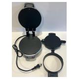 Dash Belgian Waffle Maker and Hamilton Beach Sandwich Maker Set Dash Belgian Waffle Maker and Hamilton Beach Sandwich Maker Set