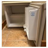 Used Danby Compact Refrigerator in White Model DAR192W Used Danby Compact Refrigerator in White Model DAR192W