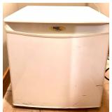 Used Danby Compact Refrigerator in White Model DAR192W Used Danby Compact Refrigerator in White Model DAR192W