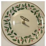 Lenox Holiday China Set with Holly Pattern - 21 Pieces Lenox Holiday China Set with Holly Pattern - 21 Pieces
