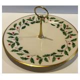 Lenox Holiday China Set with Holly Pattern - 21 Pieces Lenox Holiday China Set with Holly Pattern - 21 Pieces