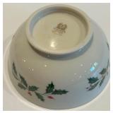 Lenox Holiday China Set with Holly Pattern - 21 Pieces Lenox Holiday China Set with Holly Pattern - 21 Pieces