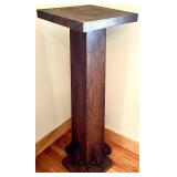 Vintage Solid Wood Pedestal Stand Vintage Solid Wood Pedestal Stand