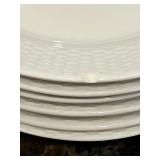 Martha Stewart White Dinnerware Set of 16 Pieces - Plates & Bowls Martha Stewart White Dinnerware Set of 16 Pieces - Plates & Bowls