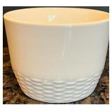 Martha Stewart White Dinnerware Set of 16 Pieces - Plates & Bowls Martha Stewart White Dinnerware Set of 16 Pieces - Plates & Bowls