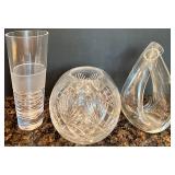 Set of 3 Elegant Crystal Vases in Assorted Designs Set of 3 Elegant Crystal Vases in Assorted Designs