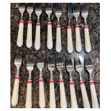 Vintage Haiku Red Stripe 48-Piece Stainless Steel Knife, Fork and Spoon Flatware Set  Vintage Haiku Red Stripe 48-Piece Stainless Steel Knife, Fork and Spoon Flatware SetÂÂ