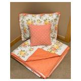 Martha Stewart Queen Bed Set with Floral Quilt and Pillow Martha Stewart Queen Bed Set with Floral Quilt and Pillow
