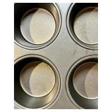 Collection of Assorted Bakeware and Baking Sheets Collection of Assorted Bakeware and Baking Sheets