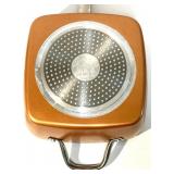 Set of Copper Chef Square Pan, Cooling Rack and Benjamin & Medwin Copper Colander Set of Copper Chef Square Pan, Cooling Rack and Benjamin & Medwin Copper Colander