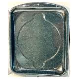 Set of 11 Assorted Baking and Broiling Trays and Racks Set of 11 Assorted Baking and Broiling Trays and Racks