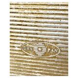 Set of 11 Assorted Baking and Broiling Trays and Racks Set of 11 Assorted Baking and Broiling Trays and Racks