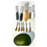 Collection of Kitchenware Items Featuring Wooden Utensils, Bowls, and Baskets and Cooking Accessories Collection of Kitchenware Items Featuring Wooden Utensils, Bowls, and Baskets and Cooking Accessories