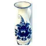 Collection of 5 Hand-Painted Decorative Asian Themed Plates By and Vase Collection of 5 Hand-Painted Decorative Asian Themed Plates By and Vase