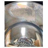 Set of Silver-Plated Serving Dishes with Filigree Handles and 3 storage bags Set of Silver-Plated Serving Dishes with Filigree Handles and 3 storage bags