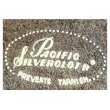 Set of Silver-Plated Serving Dishes with Filigree Handles and 3 storage bags Set of Silver-Plated Serving Dishes with Filigree Handles and 3 storage bags