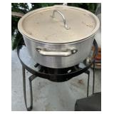 Outdoor Propane Turkey Fryer Kit with Aluminum Pot and Accessories Outdoor Propane Turkey Fryer Kit with Aluminum Pot and Accessories