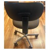 Adjustable Office Chair with Rolling Casters Adjustable Office Chair with Rolling Casters