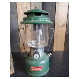 Coleman Lantern with original Box Model 220F195