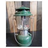 Coleman Lantern with original Box Model 220F195