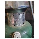 Coleman Lantern with original Box Model 220F195