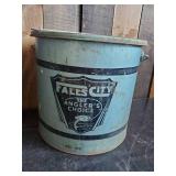Falls City The Anglers Choice Minnow Bucket and Minnow Trap