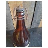 Amber Glass Hamms Picnic Beer Bottle with Topper