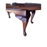 Oval Wood Coffee Table with Queen Anne Legs
