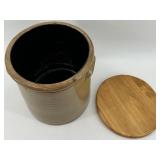 Vintage Redwing Stoneware Crock with Lid - Single P