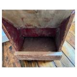 Vintage Wy-Tab-O-Lator Wood Feed Box from Fort Dodge IA