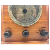 Emerson NR513A Vintage-Style CD Player and AM/FM Radio