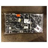 Beverly Rug Lightweight Geometric Black/White 6 ft. x 9 ft. Reversible Plastic Indoor/Outdoor Area Rug Customer Returns See Pictures