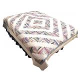 Patchwork Log Cabin Pattern Quilt with Pastel Fabrics