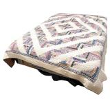 Patchwork Log Cabin Pattern Quilt with Pastel Fabrics