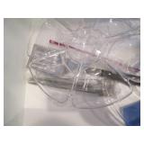 Misc serving platters, oven mitts a... Misc serving platters, oven mitts a...