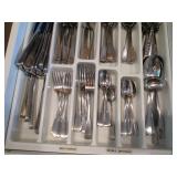 Large flatware set in divided Silve... Large flatware set in divided Silve...