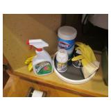 Content of lower cabinet under util... Content of lower cabinet under util...