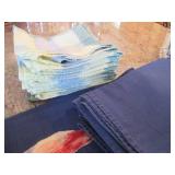 Large supply of Rooster themed tabl... Large supply of Rooster themed tabl...