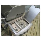 Stainless steel Weber gas grill sea... Stainless steel Weber gas grill sea...