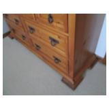 Very Heavy wood 12-drawer dresser w... Very Heavy wood 12-drawer dresser w...