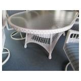 White wicker rattan swivel patio ch... White wicker rattan swivel patio ch...