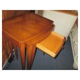 Vintage Wood 3pc nesting table set... Vintage Wood 3pc nesting table set...