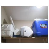 Rolling Igloo Ice Cube cooler with ... Rolling Igloo Ice Cube cooler with ...