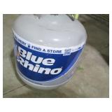 Seemingly full 20lb Propane cylinde... Seemingly full 20lb Propane cylinde...