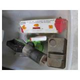 Non-covered tote containing a Propa... Non-covered tote containing a Propa...