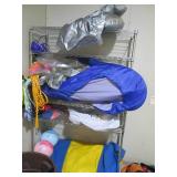 Content of shelf including large in... Content of shelf including large in...