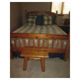 Queen size log wood bed with beddin... Queen size log wood bed with beddin...