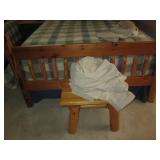 Queen size log wood bed with beddin... Queen size log wood bed with beddin...